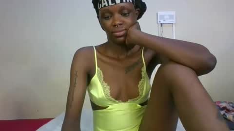 Snapshot of saltysugar20 chatting on 06-11-26, 02:11 Sugarbabe online show from 06-11-26, 02:11