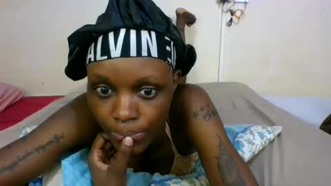 Snapshot of saltysugar20 chatting on 06-15-26, 03:53 Sugarbabe online show from 06-15-26, 03:53