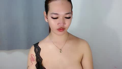 Snapshot of salva_fuckdoll chatting on 02-14-26, 10:17 Salva online show from 02-14-26, 10:17