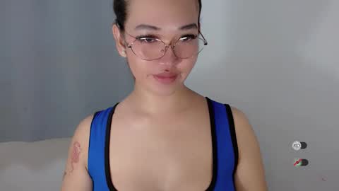 Snapshot of salva_fuckdoll chatting on 02-18-26, 09:00 Salva online show from 02-18-26, 09:00