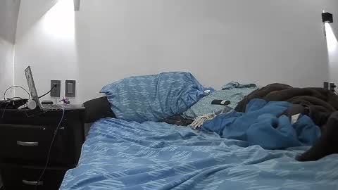 Snapshot of salvatore6920 chatting on 12-27-24, 06:35 Sal vatore online show from 12-27-24, 06:35