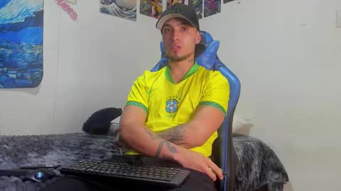   online show from 10-18-25, 01:08