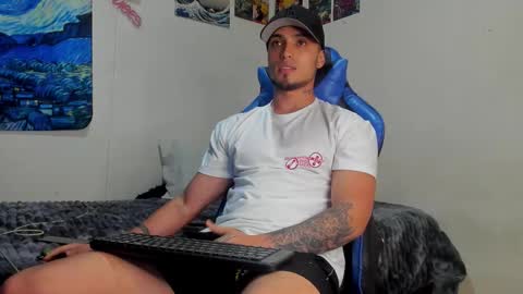   online show from 10-22-25, 01:28