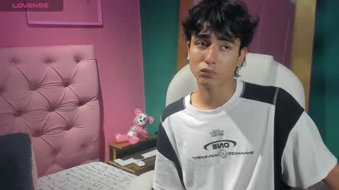 Snapshot of salvatore_monterey chatting on 12-04-24, 10:51 salvatore online show from 12-04-24, 10:51