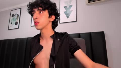 Snapshot of salvatore_monterey chatting on 02-13-25, 06:05 salvatore online show from 02-13-25, 06:05