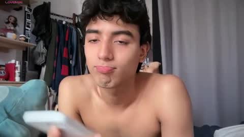 salvatore_montt online show from 03-25-26, 07:09