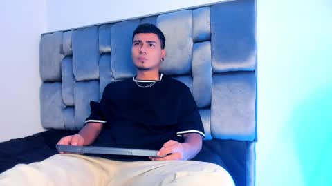 SAM online show from 12-23-25, 08:34