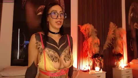 Snapshot of sam_mansson66 chatting on 05-11-26, 04:04 SAM MANSON online show from 05-11-26, 04:04