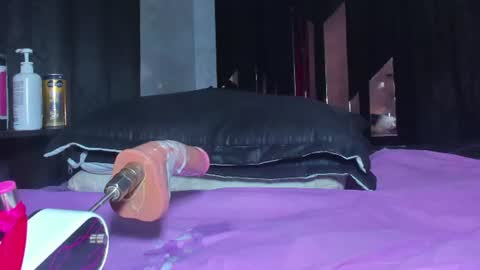 Snapshot of sam_naughty18 chatting on 06-14-26, 02:24 sam_naughty18 online show from 06-14-26, 02:24