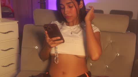 Samantha Roberts online show from 01-09-26, 06:53