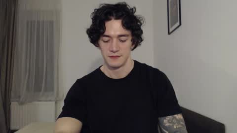 Snapshot of sam_winchest chatting on 12-19-25, 01:23 Sam online show from 12-19-25, 01:23