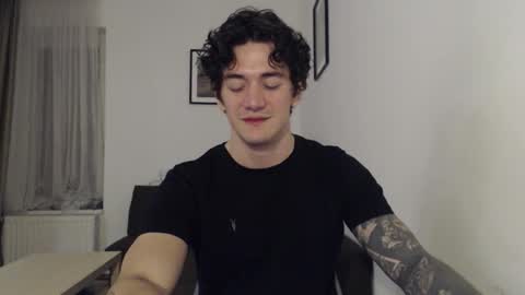 Snapshot of sam_winchest chatting on 02-11-26, 12:37 Sam online show from 02-11-26, 12:37