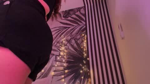 Samaantha  online show from 12-16-25, 11:37