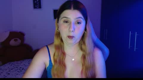 Snapshot of samanta_0277 chatting on 03-09-26, 03:54 samanta_0277 online show from 03-09-26, 03:54