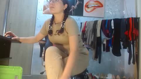 Snapshot of samanta_brownn_ chatting on 05-02-26, 11:15 samanta online show from 05-02-26, 11:15