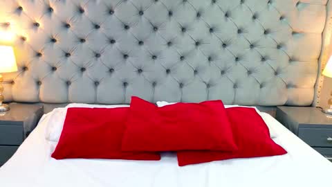 Samantaa G online show from 10-22-25, 01:00