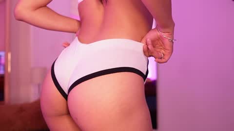 samantavazquez online show from 04-14-26, 12:00