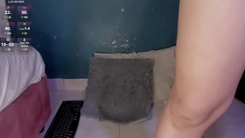 Snapshot of samantha_cp_ chatting on 02-13-25, 06:27 Sammy online show from 02-13-25, 06:27