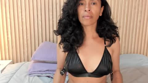 Snapshot of samantha_duart3 chatting on 04-23-26, 11:42 samantha_duart3 online show from 04-23-26, 11:42