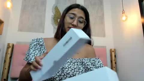    online show from 11-03-25, 12:28