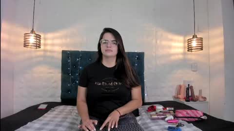 Snapshot of samantha_foxyy chatting on 04-26-26, 12:03 samantha_foxyy online show from 04-26-26, 12:03
