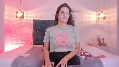 Snapshot of samantha_foxyy chatting on 06-29-26, 11:21 samantha_foxyy online show from 06-29-26, 11:21