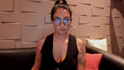 Samantha online show from 02-20-25, 01:03
