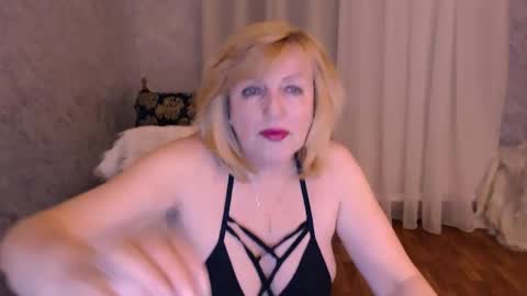 Snapshot of samantha_si chatting on 04-25-26, 11:46 Samantha online show from 04-25-26, 11:46