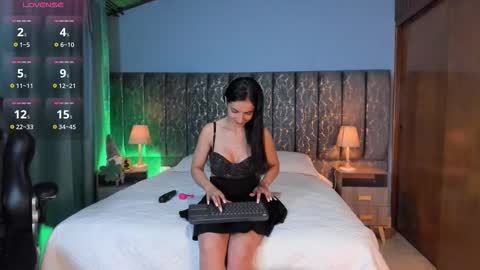 samantha_velle online show from 03-18-26, 02:09