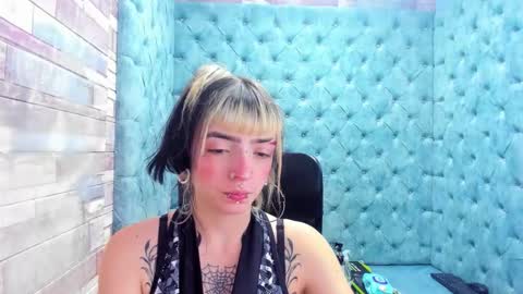 Snapshot of samanthaa_smitth chatting on 02-04-26, 03:23 Samantha Smitth online show from 02-04-26, 03:23
