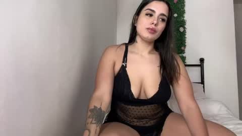 Snapshot of samanthababy1 chatting on 07-06-26, 12:07 Samantha online show from 07-06-26, 12:07