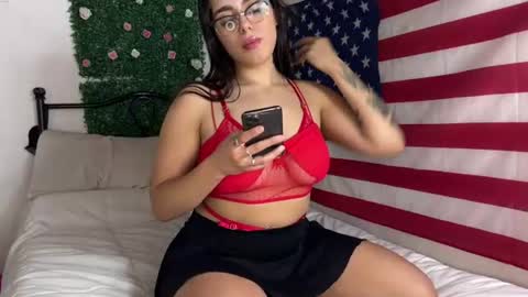 Snapshot of samanthababy1 chatting on 07-27-26, 10:17 Samantha online show from 07-27-26, 10:17