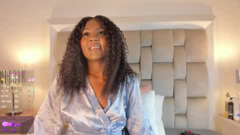 Samantha online show from 01-08-26, 03:42