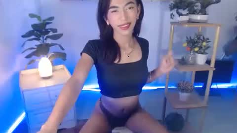 Snapshot of samanthagorgeous69 chatting on 03-10-26, 11:48 samantha online show from 03-10-26, 11:48