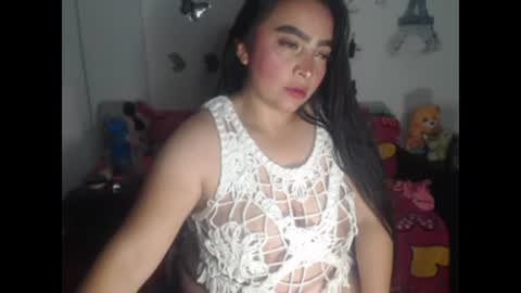 Snapshot of samanthakler17 chatting on 05-08-26, 06:19 samantha online show from 05-08-26, 06:19