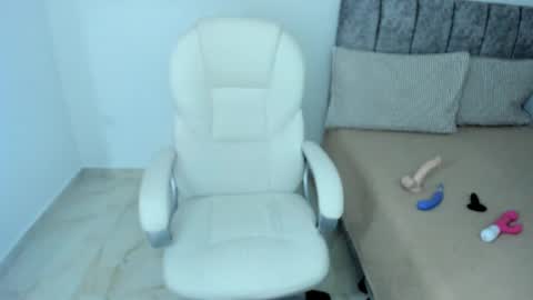 Snapshot of samanthakt2 chatting on 01-26-25, 12:16 sam online show from 01-26-25, 12:16