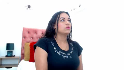 Snapshot of samanthapoxy30 chatting on 03-09-25, 12:09 Samantha online show from 03-09-25, 12:09