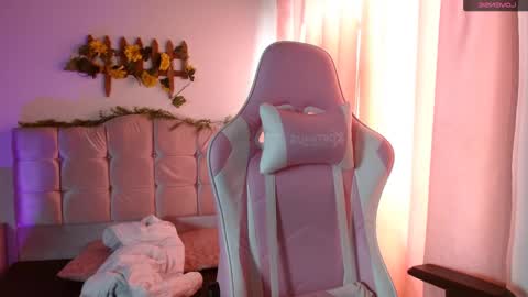 Samantha online show from 02-24-25, 08:03