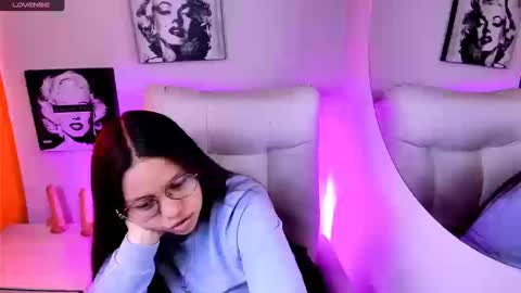 Samantha online show from 03-25-26, 03:29