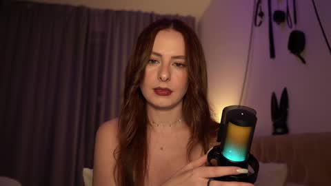 Goddess Samantha Vixen online show from 02-04-25, 05:34