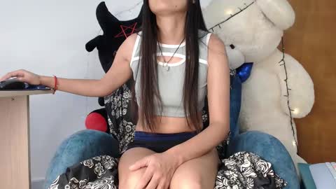 Snapshot of samara429147 chatting on 11-13-25, 04:06 samara online show from 11-13-25, 04:06