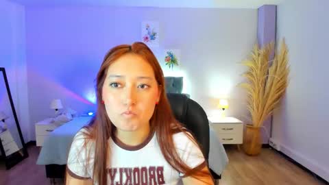 Snapshot of samara_hilton_2 chatting on 09-24-25, 08:12 samara_hilton_2 online show from 09-24-25, 08:12