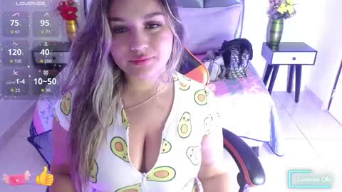 Snapshot of samara_wish chatting on 09-16-25, 01:12 samara_wish online show from 09-16-25, 01:12