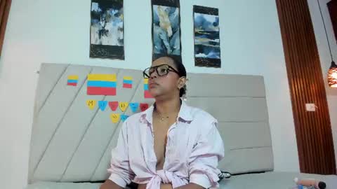 Snapshot of samaraa_smith1 chatting on 07-04-26, 12:44 samaraa_smith1 online show from 07-04-26, 12:44