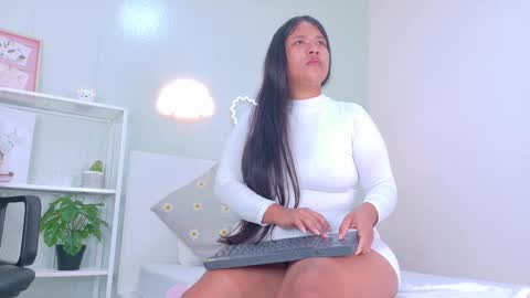 S A M A R A  online show from 10-18-25, 11:55