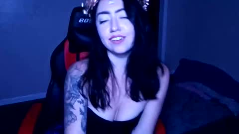 Samara Noir online show from 10-15-25, 02:22