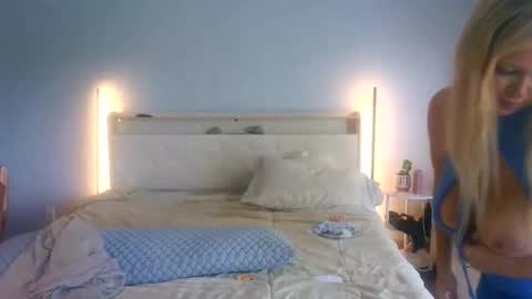 Snapshot of samathajamesxo chatting on 05-23-26, 06:45 Samatha James online show from 05-23-26, 06:45