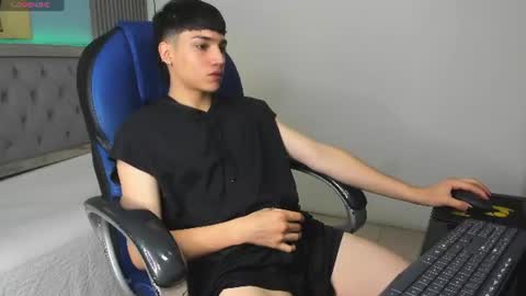 Snapshot of samblack_ chatting on 07-03-26, 01:28 Sam online show from 07-03-26, 01:28