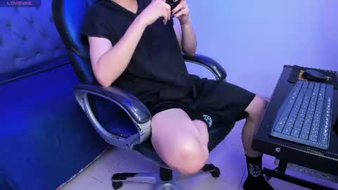 Snapshot of samblack_ chatting on 07-18-26, 12:31 Sam online show from 07-18-26, 12:31