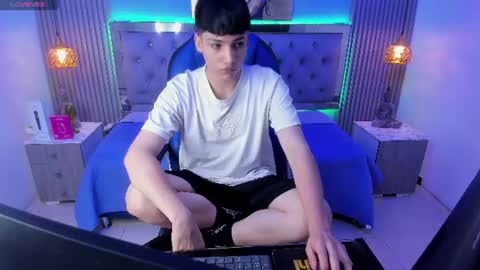 Snapshot of samblack_ chatting on 07-21-26, 01:13 Sam online show from 07-21-26, 01:13
